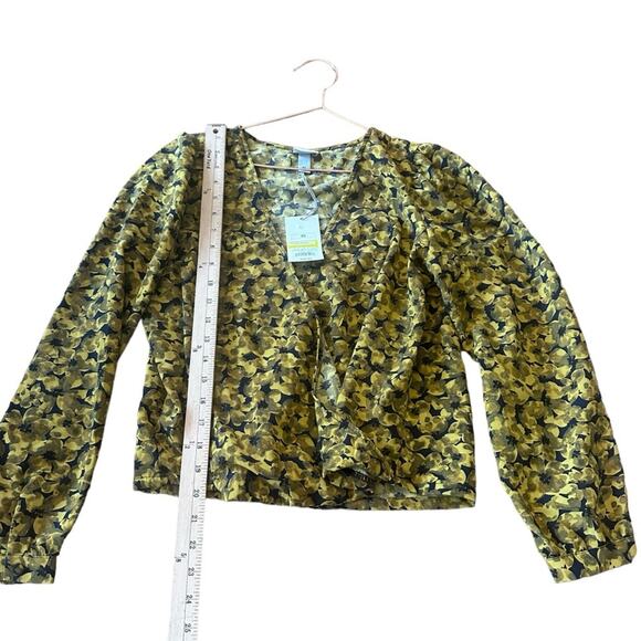 A New Day floral puff sleeve wrap top new with tag size XS - Picture 2 of 7